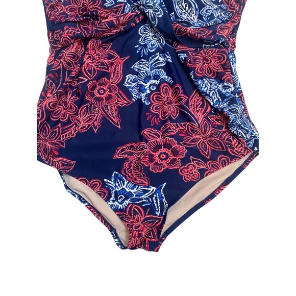 Isabel Maternity | Flower | Halter | Swimsuit | Size:  XXL - Picture 3 of 10